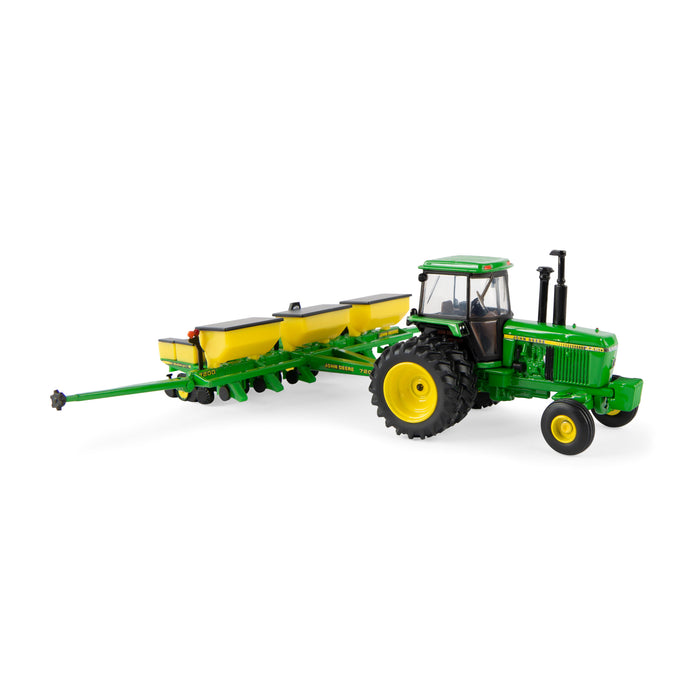John Deere LP77331 - 1:64 4450 Tractor with 7200 Planter